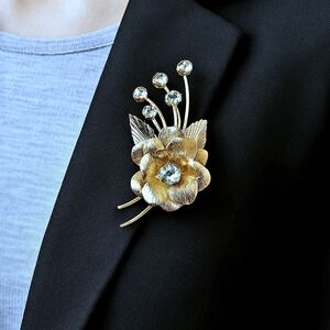 Vintage Mid-century Modern Gold-Tone Floral Brooch w/Pale Blue Rhinestones 1.75"